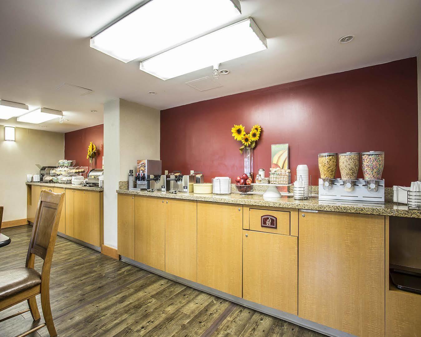 Express & - Bedford By Ihg 3* Halifax